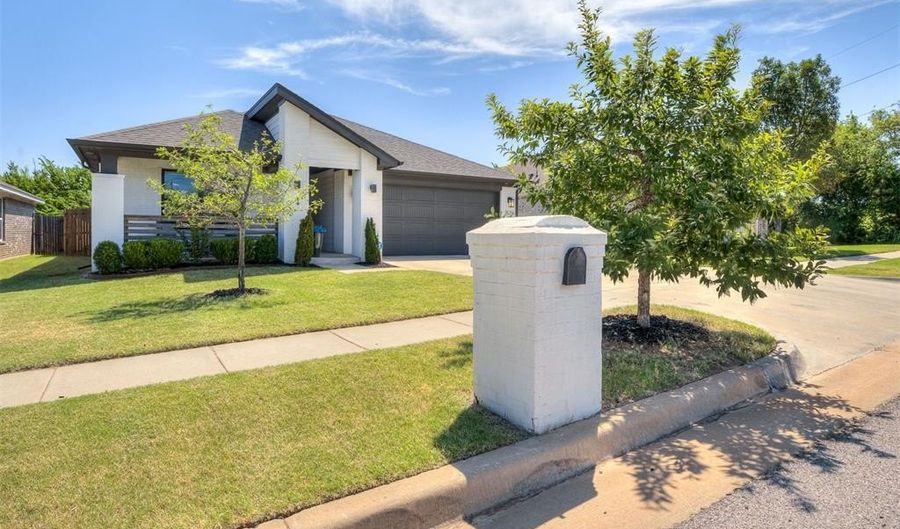 15716 Rosedown Dr, Oklahoma City, OK 73170 - 3 Beds, 2 Bath