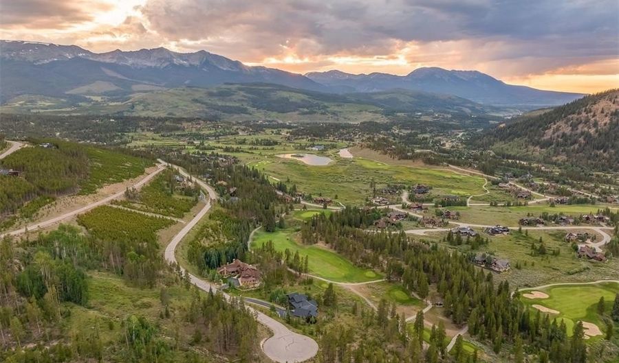 452 HAMILTON Ct, Breckenridge, CO 80424 - 4 Beds, 5 Bath