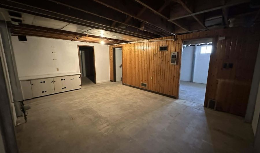 202 W 8th St, Alta, IA 50434 - 2 Beds, 1 Bath