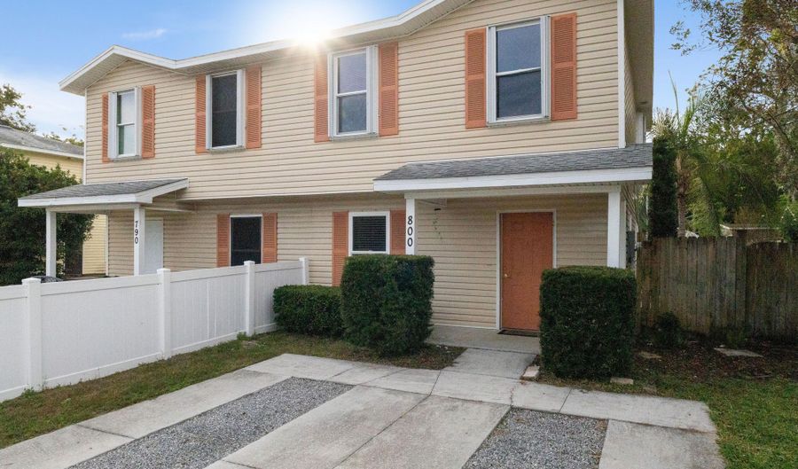 800 STOCKS St, Atlantic Beach, FL 32233 - 3 Beds, 2 Bath