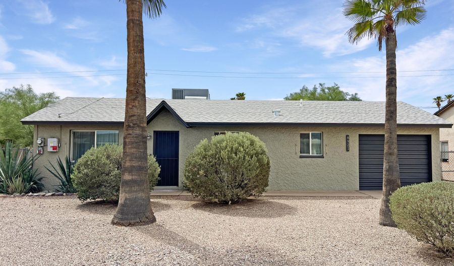 8921 W CORONADO Dr, Arizona City, AZ 85123 - 3 Beds, 2 Bath