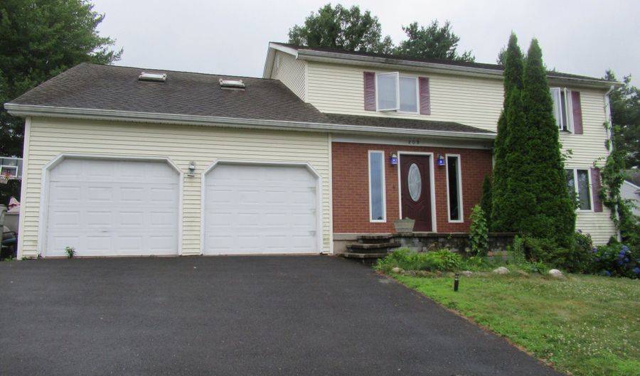 208 Dino Rd, Bristol, CT 06010 - 4 Beds, 4 Bath