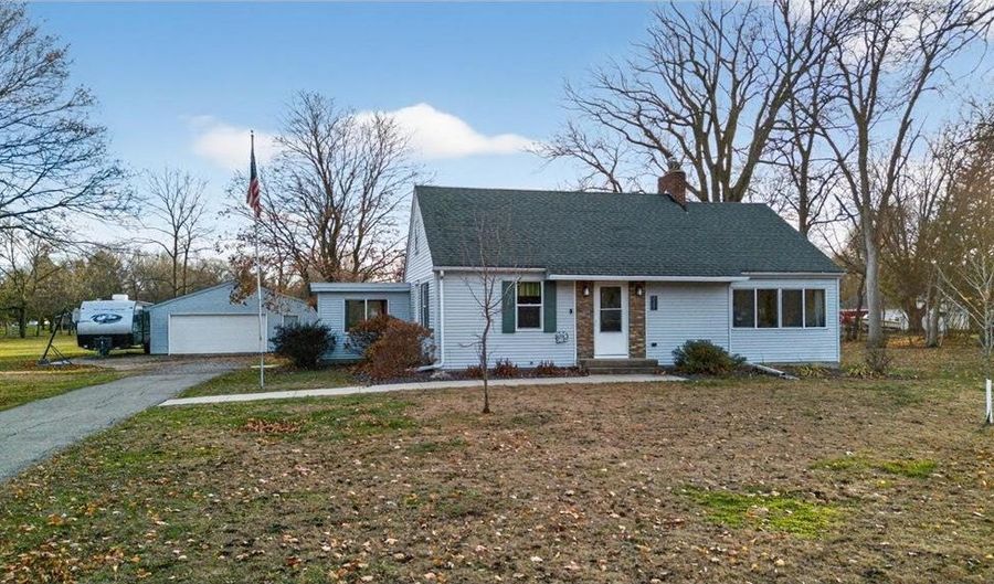 2307 12th Ave SW, Austin, MN 55912 - 2 Beds, 2 Bath