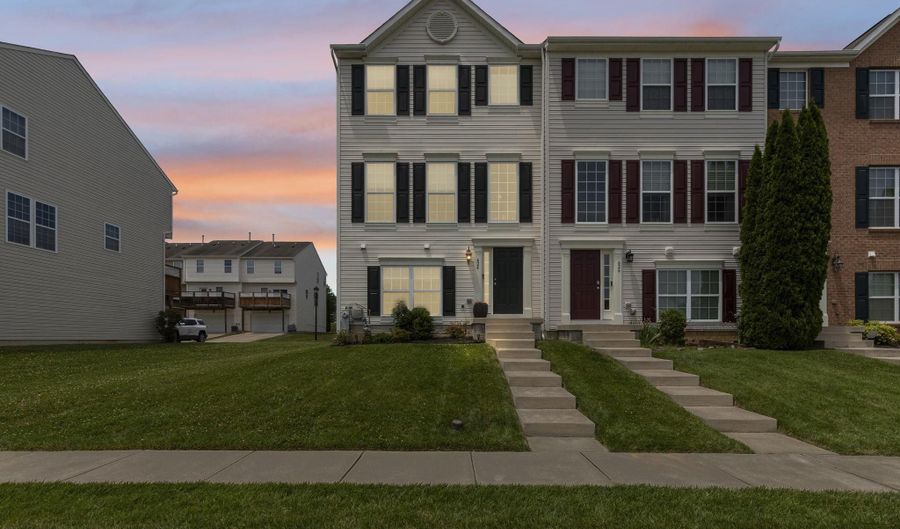 624 SNOWBERRY Way, Aberdeen, MD 21001 - 3 Beds, 3 Bath
