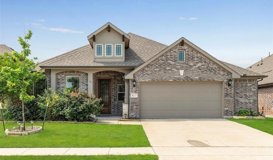 817 Edinburgh Dr, Anna, TX 75409 - 4 Beds, 2 Bath