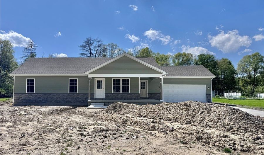 406 S Raccoon Rd, Austintown, OH 44515 - 3 Beds, 2 Bath