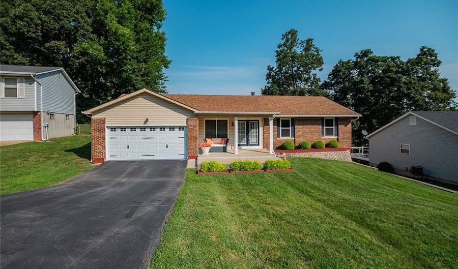 2117 Del Rio Dr, Arnold, MO 63010 - 3 Beds, 3 Bath