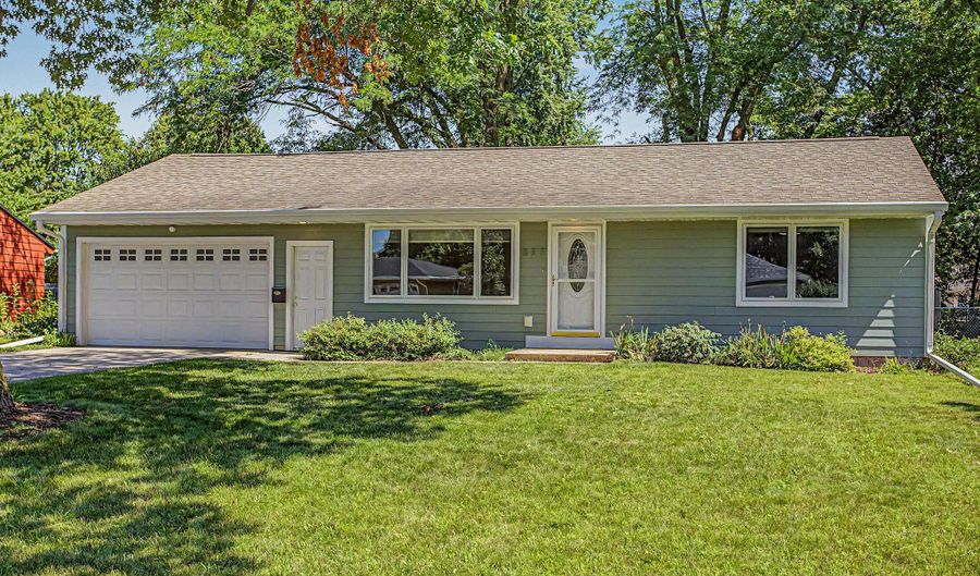 623 River Oak Dr, Ames, IA 50010 - 4 Beds, 2 Bath