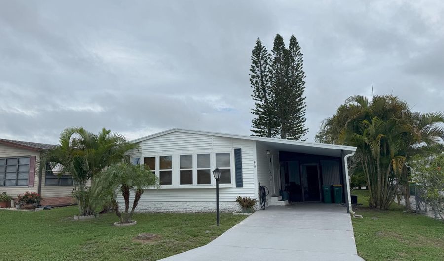 715 Bougainvillea Cir, Barefoot Bay, FL 32976 - 2 Beds, 2 Bath