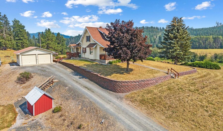 2228 BLUE CREEK Rd, Addy, WA 99101 - 7 Beds, 4 Bath
