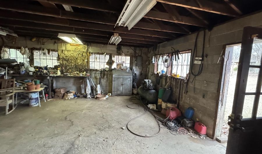 4728 PITTS Ave, Anniston, AL 36206 - 3 Beds, 2 Bath