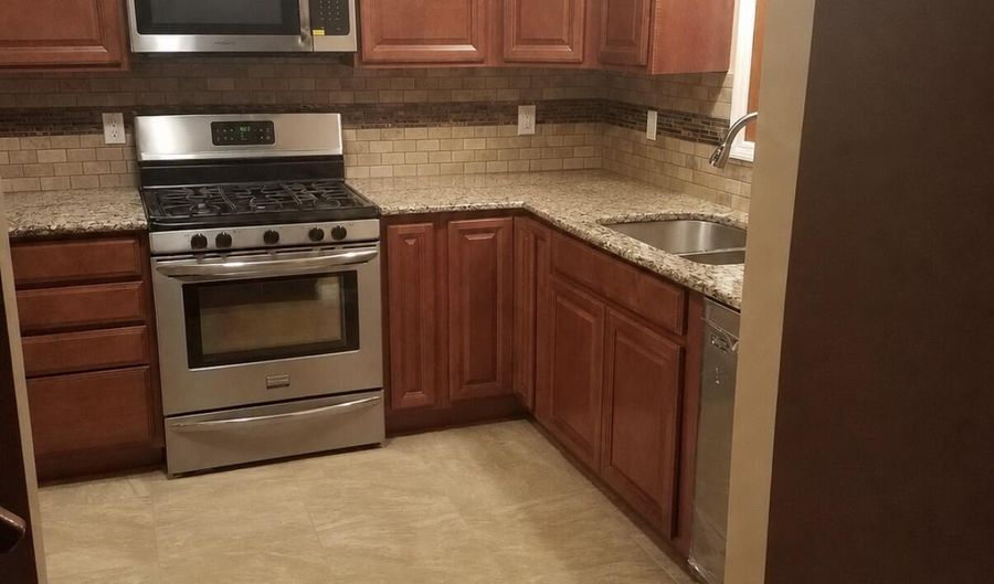 223 Riverside Dr, Bayville, NJ 08721 - 5 Beds, 2 Bath
