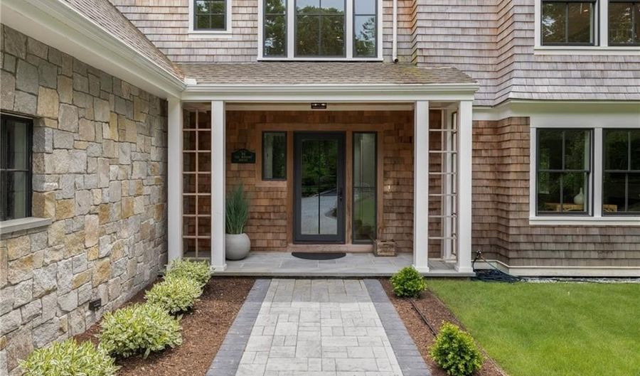 31 Wright Ln, Jamestown, RI 02835 - 4 Beds, 4 Bath