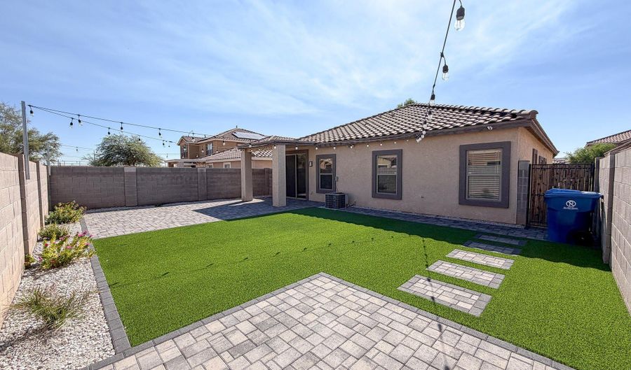 982 E DORIS St, Avondale, AZ 85323 - 3 Beds, 2 Bath