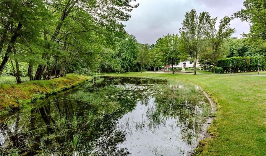 422 Buxton St, North Smithfield, RI 02896 - 3 Beds, 3 Bath