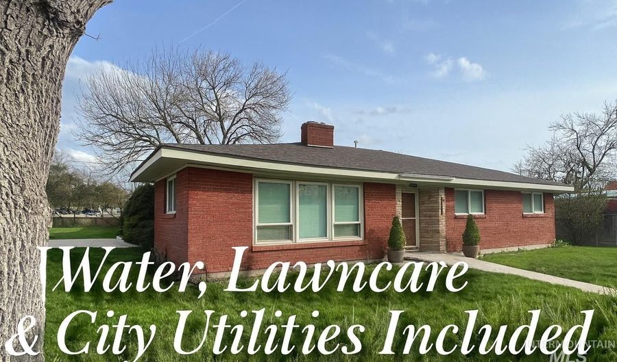 1300 S Brooklawn Dr, Boise, ID 83709 - 3 Beds, 2 Bath