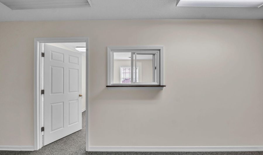 329 W Main St, Abingdon, VA 24210 - 0 Beds, 0 Bath