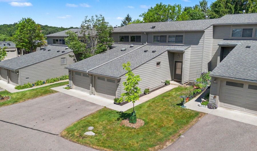 731 Skynob Dr, Ann Arbor, MI 48105 - 3 Beds, 3 Bath