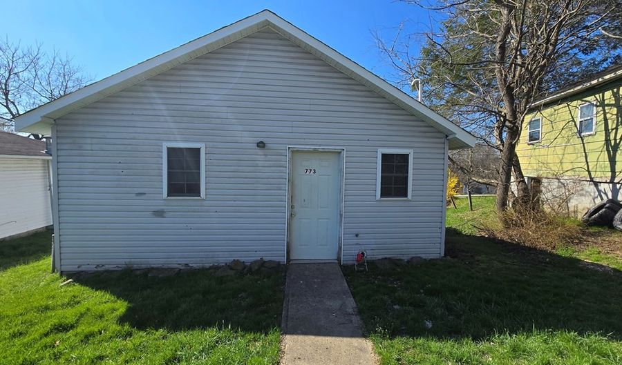 773 S FAYETTE St, Beckley, WV 25801 - 2 Beds, 1 Bath