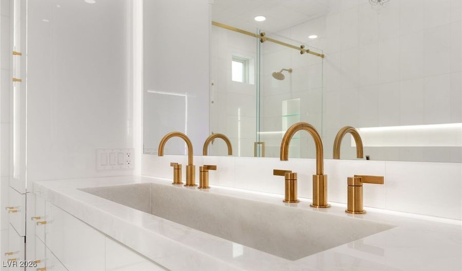 11041 Concord Valley Dr, Las Vegas, NV 89135 - 4 Beds, 4 Bath