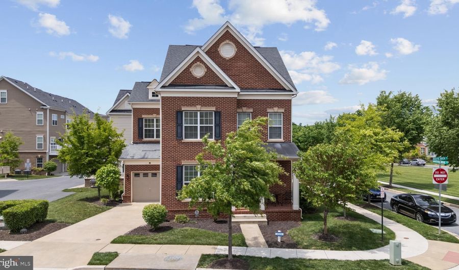 12620 RUSTIC ROCK Ln, Beltsville, MD 20705 - 4 Beds, 3 Bath