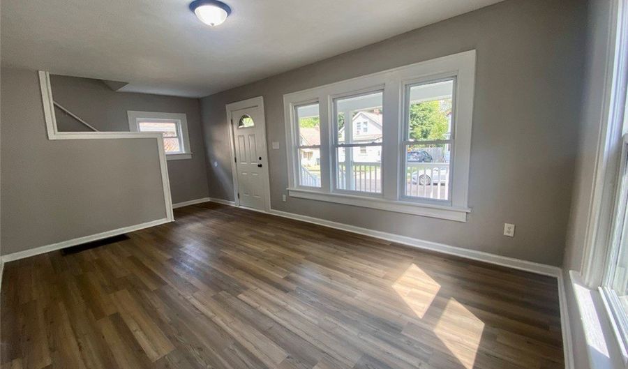 1062 Pitkin Ave, Akron, OH 44310 - 4 Beds, 1 Bath