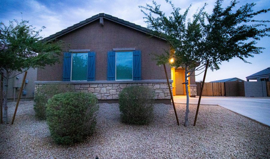 243 S SAN GREGORIO Ln, Casa Grande, AZ 85194 - 4 Beds, 2 Bath