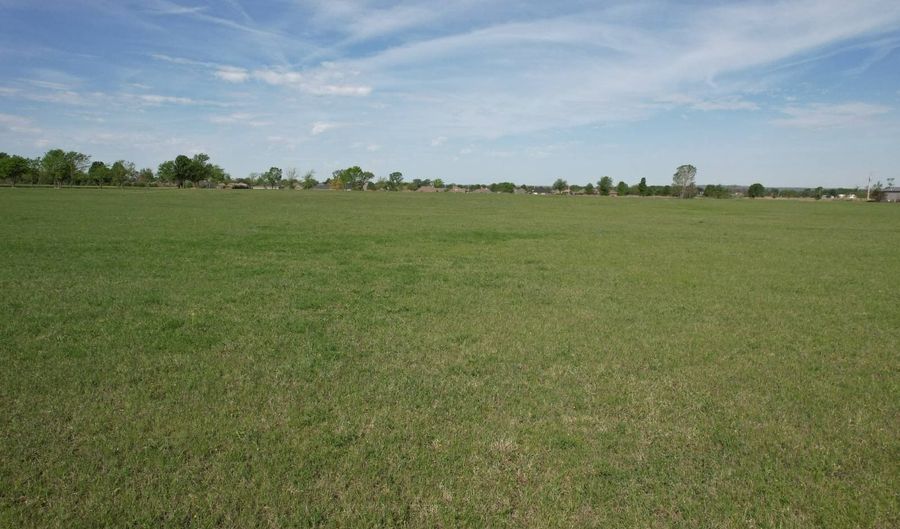 601 N Madison Blvd, Bartlesville, OK 74006 - 0 Beds, 0 Bath