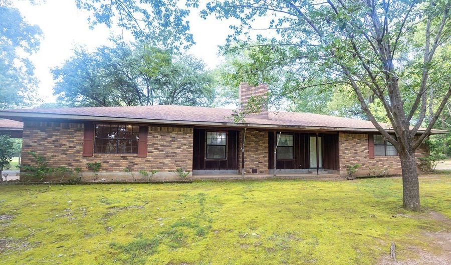 120 Peterson Dr, Benton, LA 71006 - 4 Beds, 2 Bath