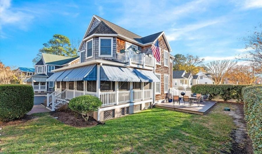 330 GARFIELD Pkwy, Bethany Beach, DE 19930 - 4 Beds, 4 Bath
