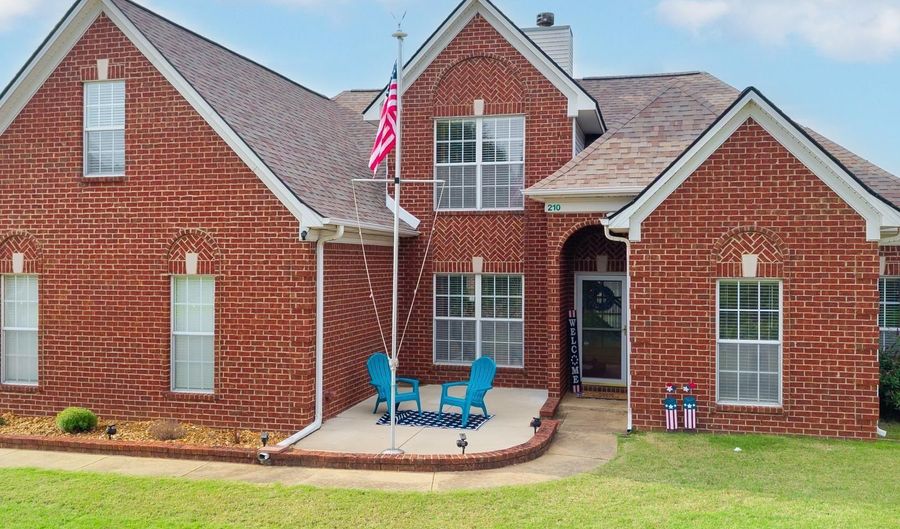 210 DUNCAN, Atoka, TN 38004 - 5 Beds, 3 Bath