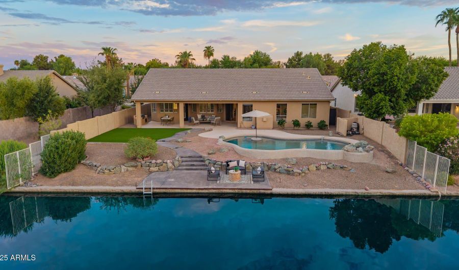 804 W BEECHNUT Dr, Chandler, AZ 85248 - 4 Beds, 3 Bath
