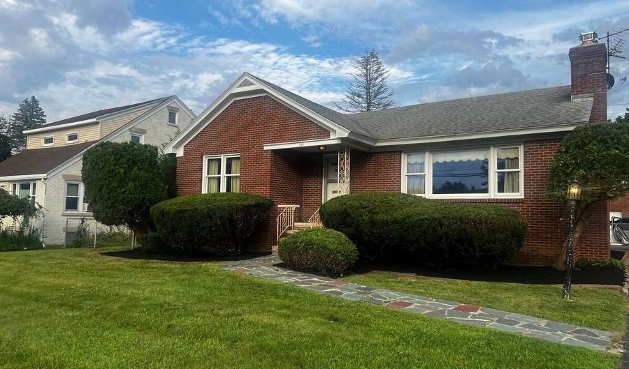 826 New Scotland Ave, Albany, NY 12208 - 2 Beds, 2 Bath