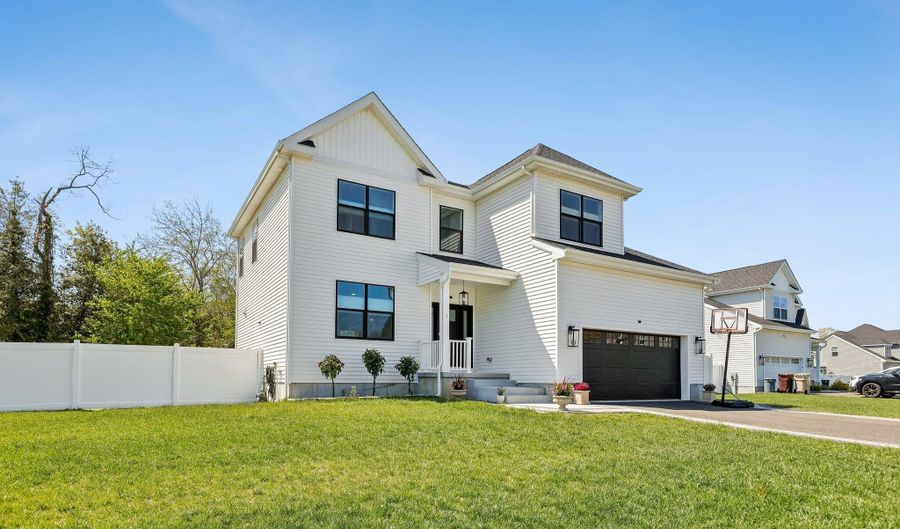 1 Melinda Ct, Bayville, NJ 08721 - 4 Beds, 3 Bath