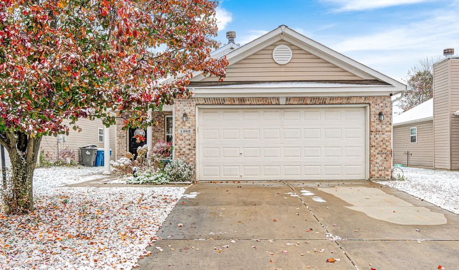 1362 Bluff View Ct, Indianapolis, IN 46217 - 3 Beds, 2 Bath