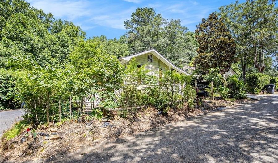 4329 Park St, Acworth, GA 30101 - 3 Beds, 2 Bath