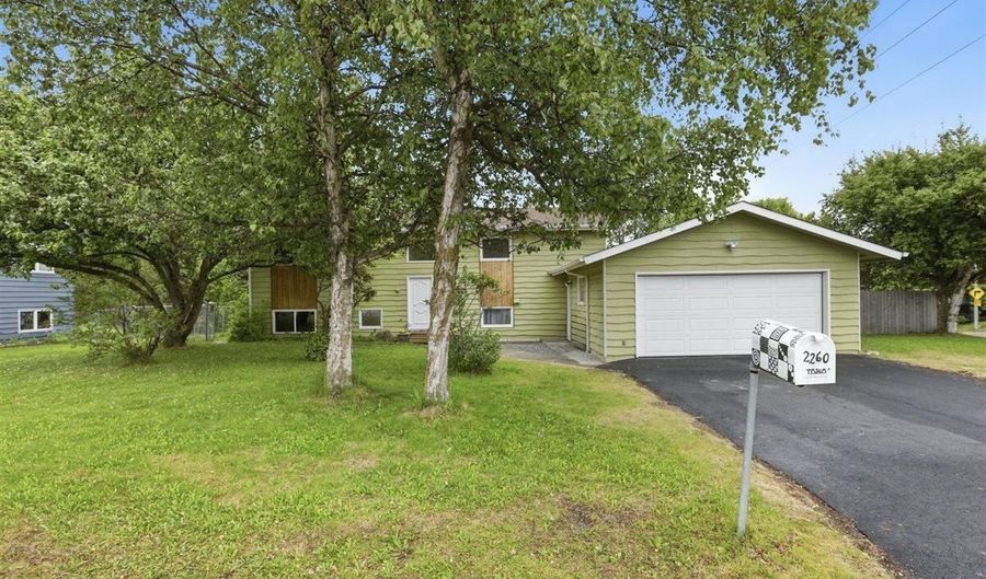 2260 Tasha Dr, Anchorage, AK 99502 - 5 Beds, 3 Bath