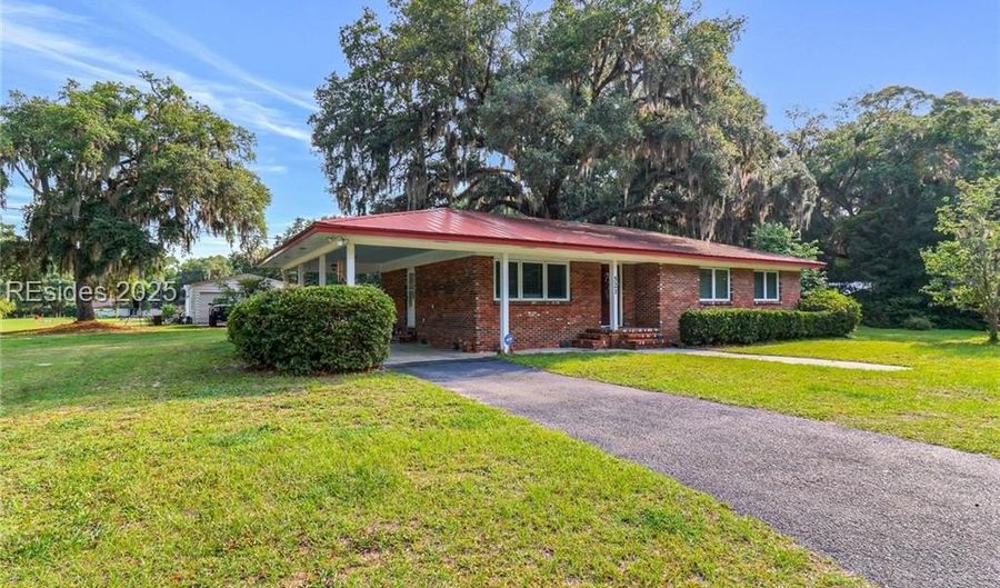 521 May River Rd, Bluffton, SC 29910 - 3 Beds, 2 Bath