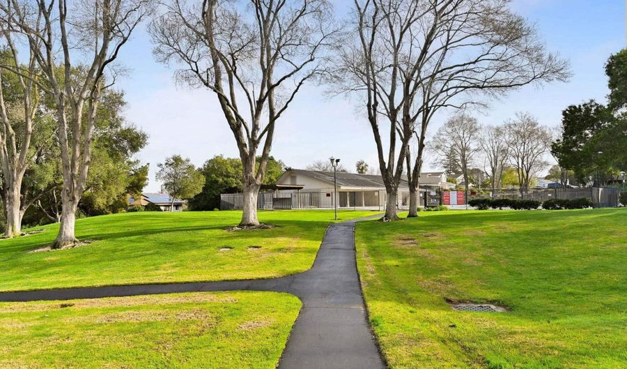 2908 Bellflower Ct, Antioch, CA 94531 - 4 Beds, 2 Bath