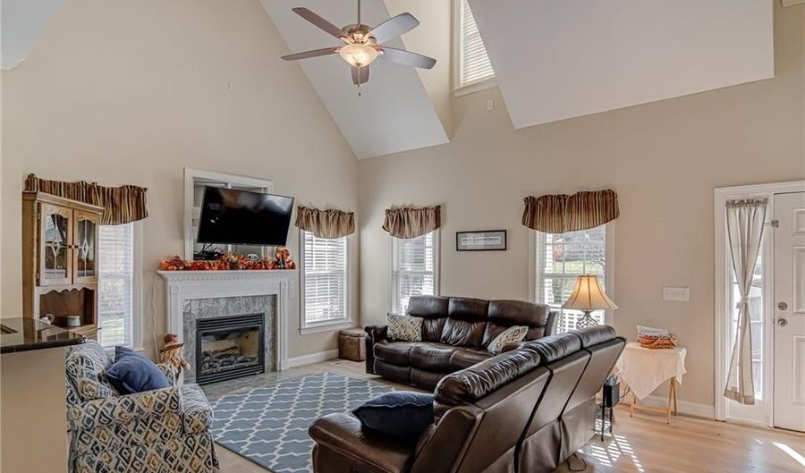 118 Hagen Rd, Advance, NC 27006 - 3 Beds, 4 Bath