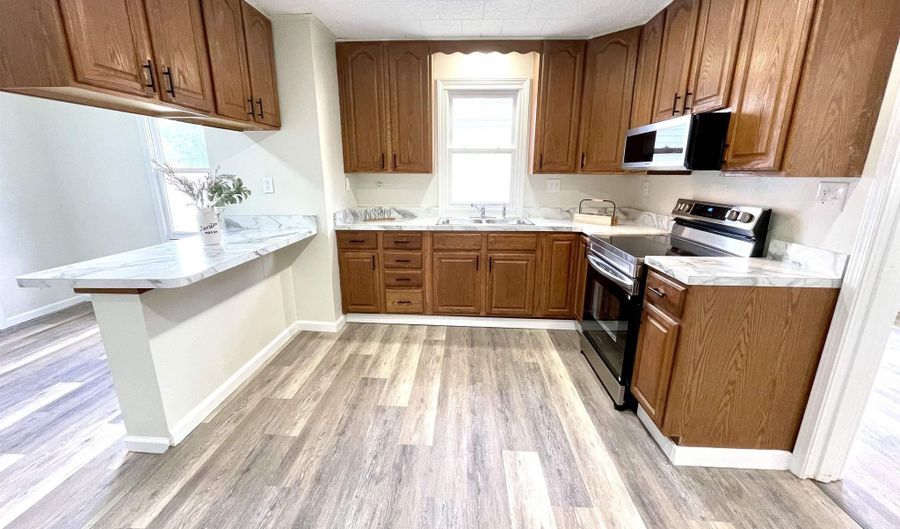 504 S Maple St, Bicknell, IN 47512 - 3 Beds, 1 Bath