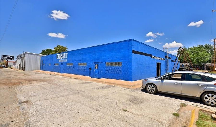 1701 N Treadaway Blvd, Abilene, TX 79601 - 0 Beds, 0 Bath