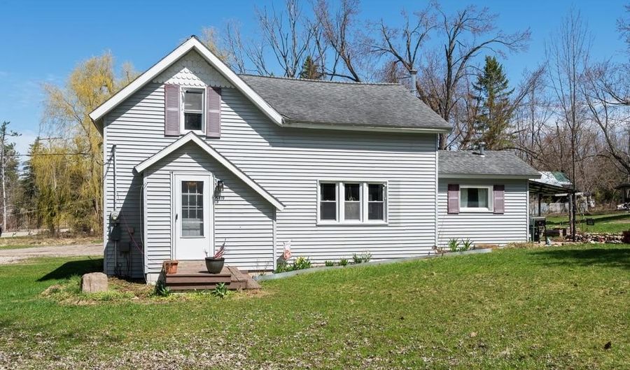 6419 River St, Alanson, MI 49706 - 3 Beds, 1 Bath