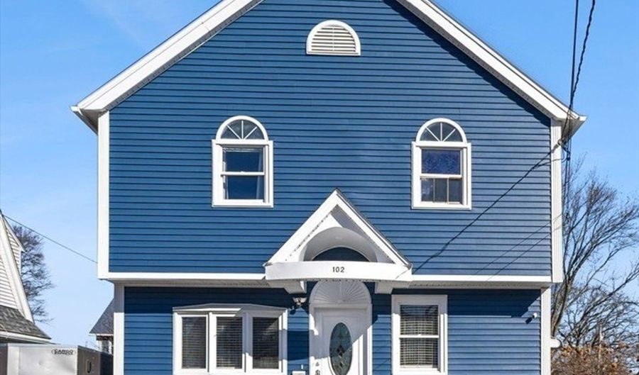 102 Williams Ave, East Providence, RI 02914 - 3 Beds, 3 Bath
