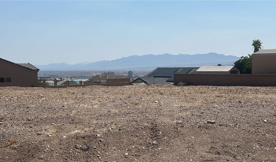 815 Park Hill Ave, Bullhead City, AZ 86429 - 0 Beds, 0 Bath