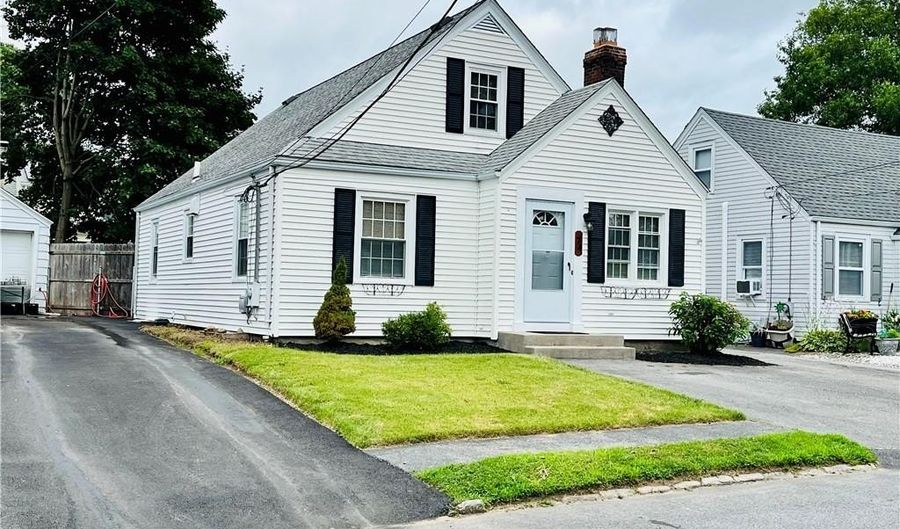 74 Leslie St, Cranston, RI 02910 - 3 Beds, 3 Bath