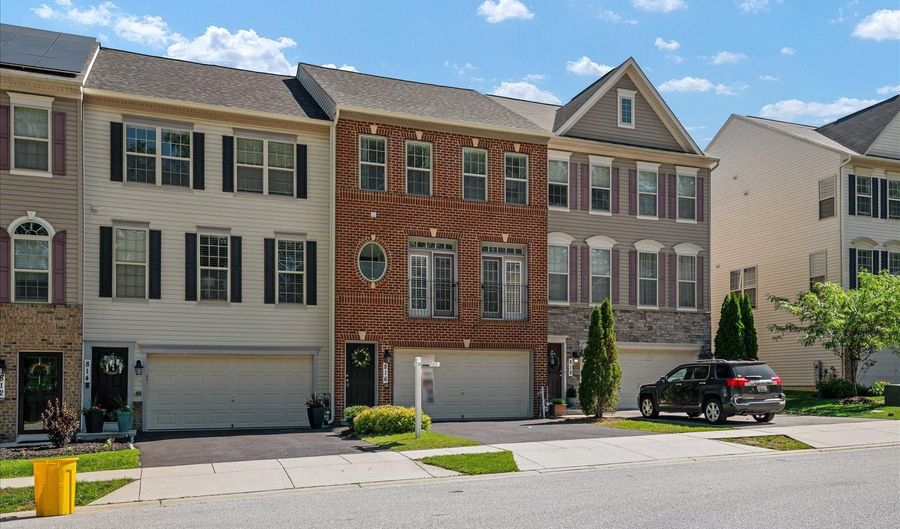 816 NANCY LYNN Ln, Arnold, MD 21012 - 3 Beds, 4 Bath