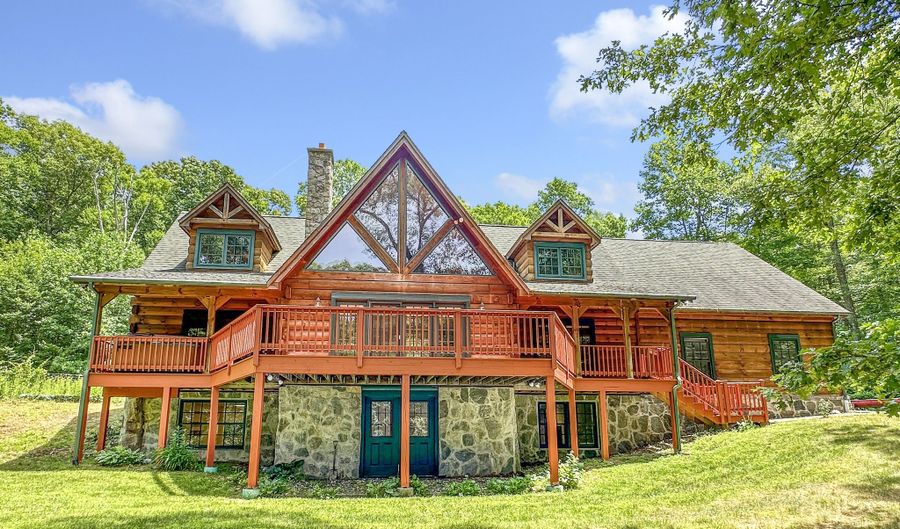 290 Buckley Rd, Colchester, CT 06415 - 3 Beds, 4 Bath