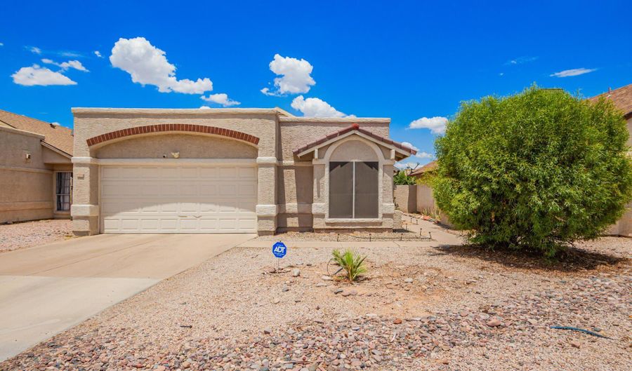 1214 W ESTRELLA Dr, Chandler, AZ 85224 - 2 Beds, 2 Bath