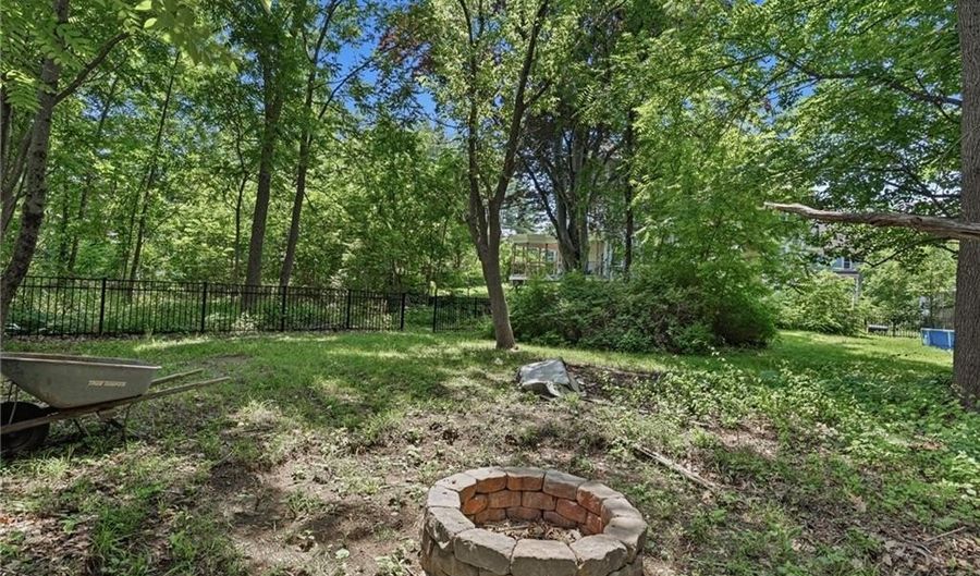 152 Laurel Hill Ave, Burrillville, RI 02859 - 5 Beds, 3 Bath
